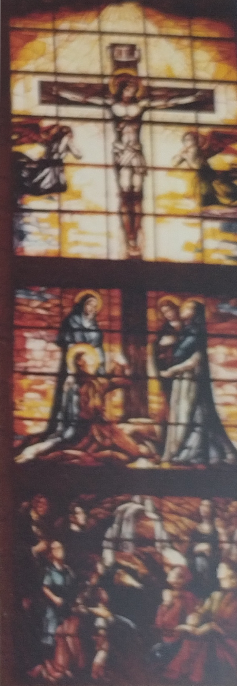 abside della chiesa del santissimo crocifisso di chieti, raffigurante la crocifissione di Cristo